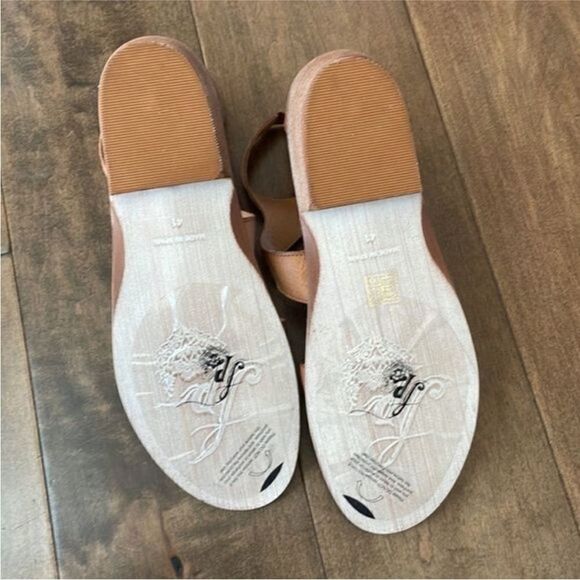 Free People Farrah Asymmetric Sandals Brown Leather EU 41 US 11 NWOB - Picture 5 of 6